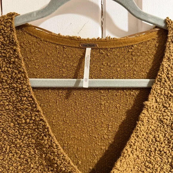 Free People V-Neck Cropped Sweater - Mustard - Picture 2 of 4